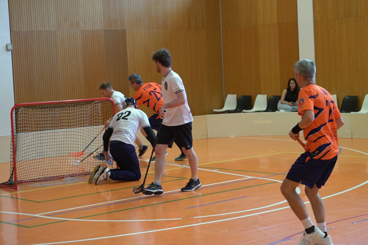 ALB06927